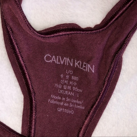 SOLD - lightweight sports bra - Picture 3 of 3